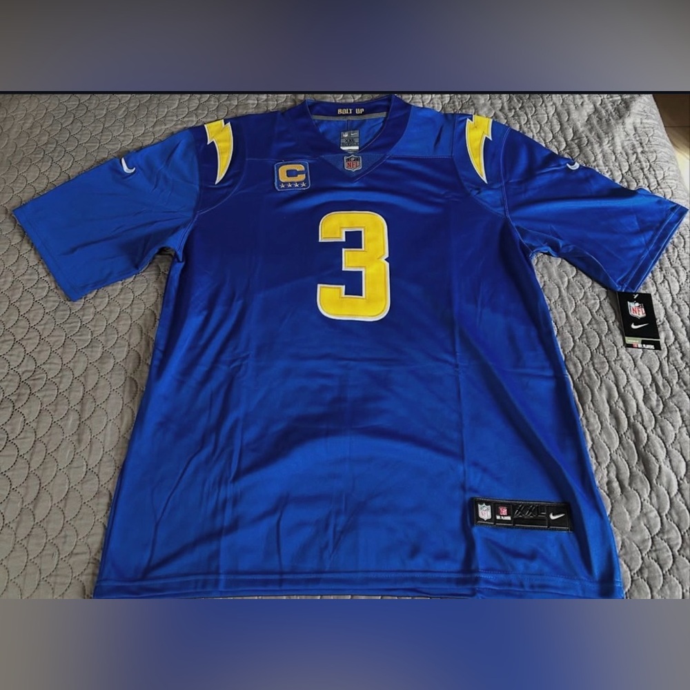 💙💛LA Chargers Nike Blue and Yellow Sports Jersey